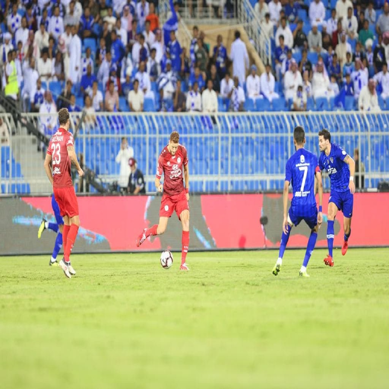 الاتفاق يبحث عن الفوز الثالث ضد الهلال