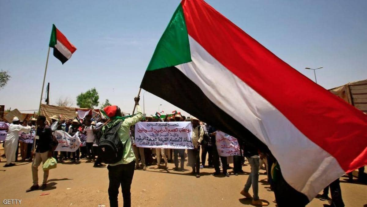 رئيس جديد للقضاء السوداني بالتزامن مع استجواب البشير