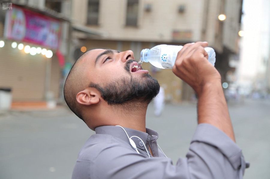 جمعية طوى توزع خمسة ملايين عبوة خلال رمضان في مكة المكرمة