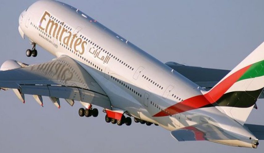 طيران الإمارات تمدد تعليق رحلات المسافرين من الهند