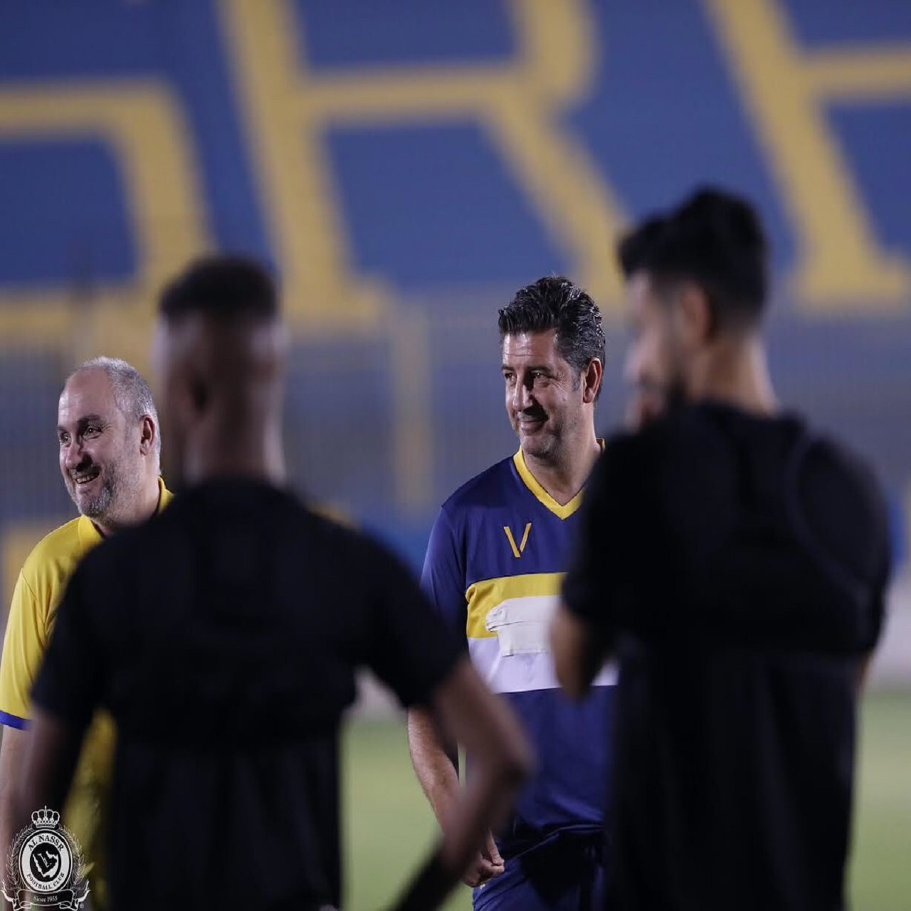 فيتوريا يكشف تشكيل النصر ضد الوصل