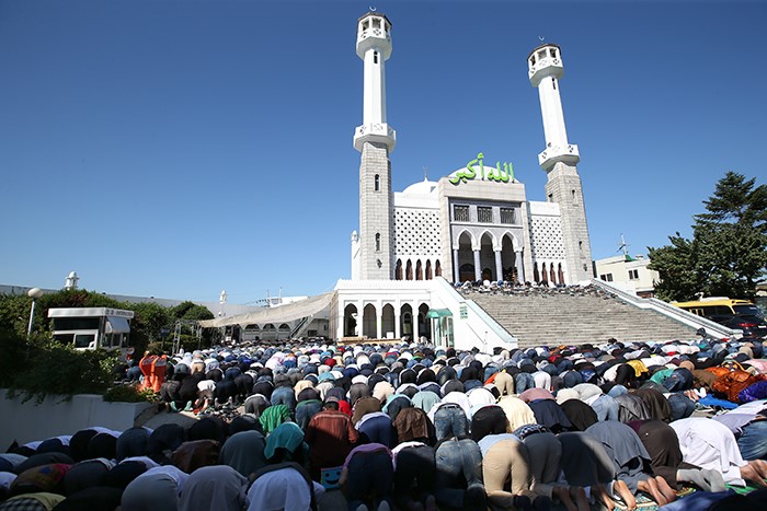 رمضان مميز في كوريا الجنوبية بالإفطار المجاني والأذكار الجماعية