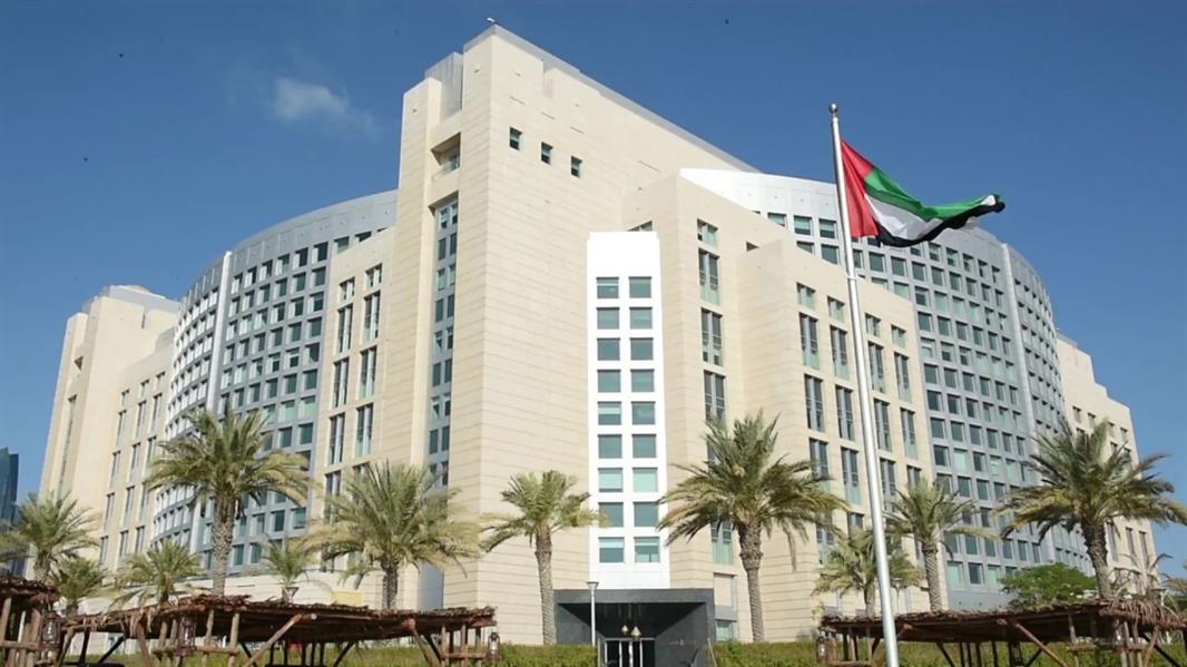 الإمارات تستدعي سفير لبنان احتجاجًا على تصريحات وزير الخارجية المشينة والعنصرية