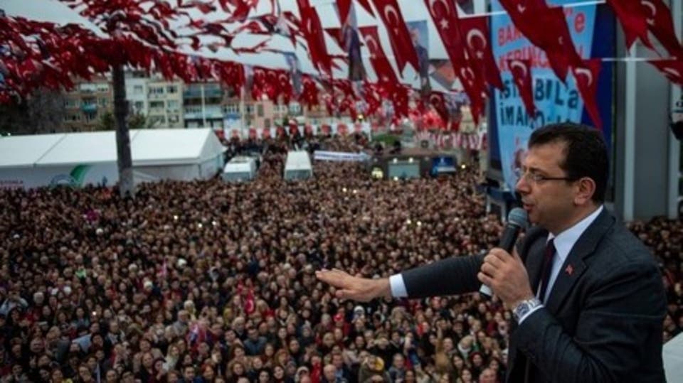 رئيس بلدية إسطنبول الجديد يتسلم مهام منصبه رسمياً