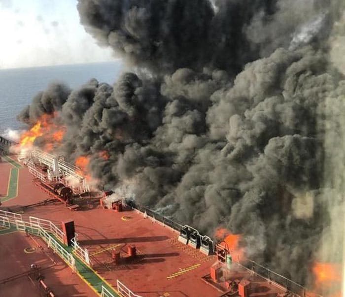 بريطانيا: الحرس الثوري هاجم ناقلتي النفط في خليج عمان