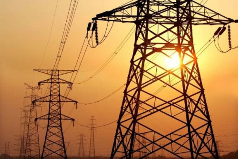 الطاقة تعلن عودة خدمة الكهرباء لجميع المشتركين في المناطق الجنوبية