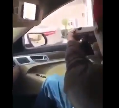 فيديو.. النائب العام يوجّه بالقبض على شابين أطلقا النار على سيارة ومنزل مواطن