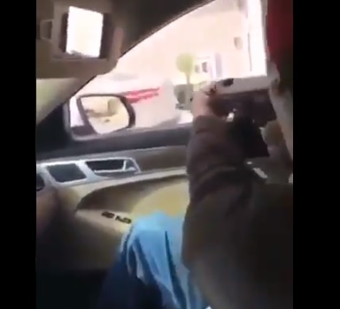 فيديو.. النائب العام يوجّه بالقبض على شابين أطلقا النار على سيارة ومنزل مواطن