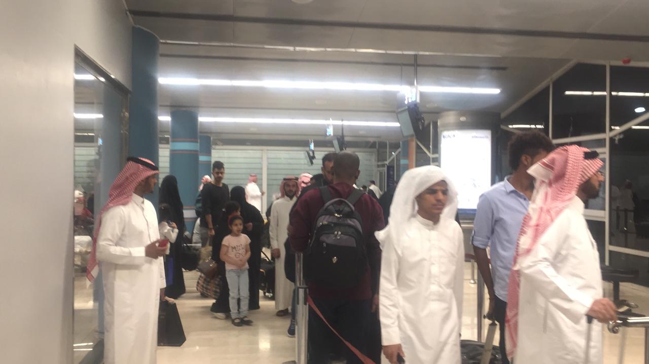 الإمارات عن الهجوم الإرهابي على مطار أبها : استهداف المملكة هو تهديد لأمننا  
