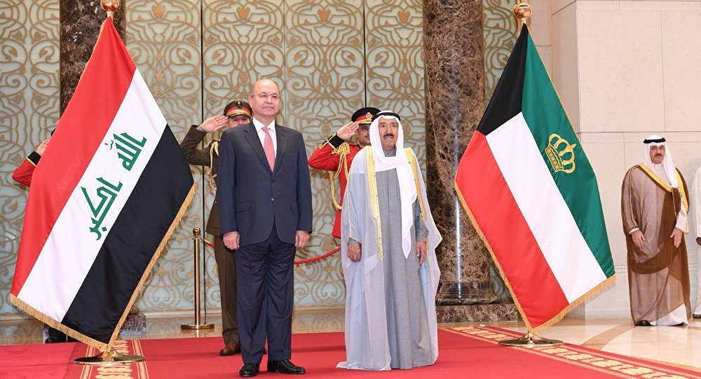 أمير الكويت يصل إلى بغداد في أول زيارة من نوعها منذ عقود