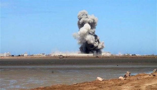 تفاصيل سقوط صاروخ حوثي وسط منطقة مدنية شرق عمران
