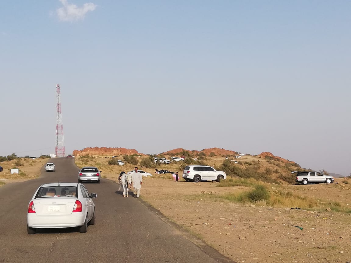 جبل لبنان بالطائف بلا خدمات ومطالبات باستثمار الموقع سياحيًا