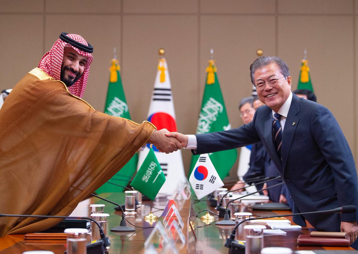 رئيس كوريا والأمير محمد بن سلمان يعقدان اجتماعًا موسعًا لتطوير العلاقات