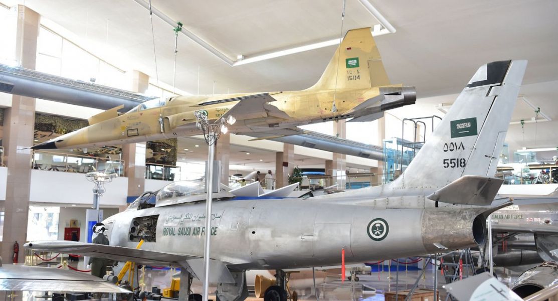 فرحة العيد تجمع العوائل في متحف صقر الجزيرة للطيران