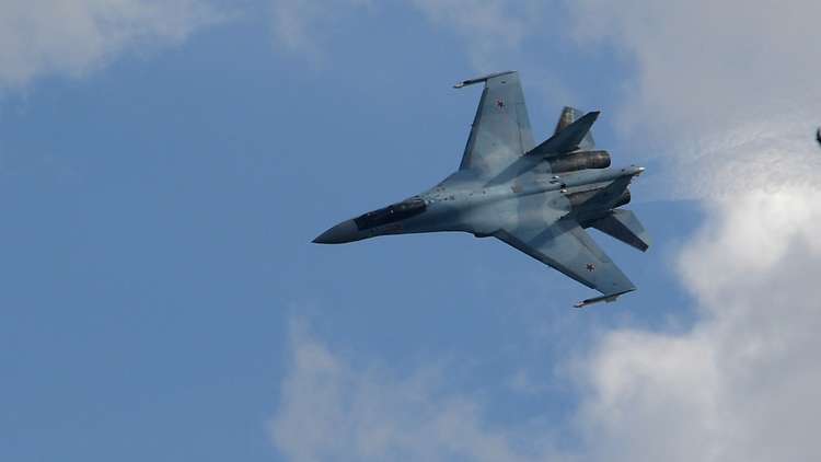مقاتلة روسية تعترض طائرة أميركية فوق المتوسط 3 مرات