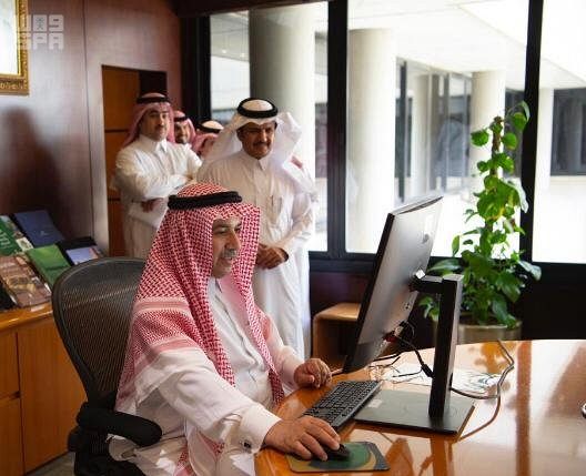 أمين منطقة الرياض يُدشن خدمة بياناتي لمنسوبي الأمانة