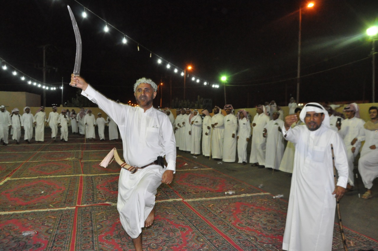 عسيري يحتفل بعقد قرانه في محايل