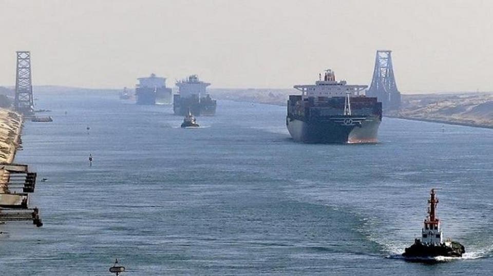 حقيقة توقيف سفينة إيرانية بقناة السويس