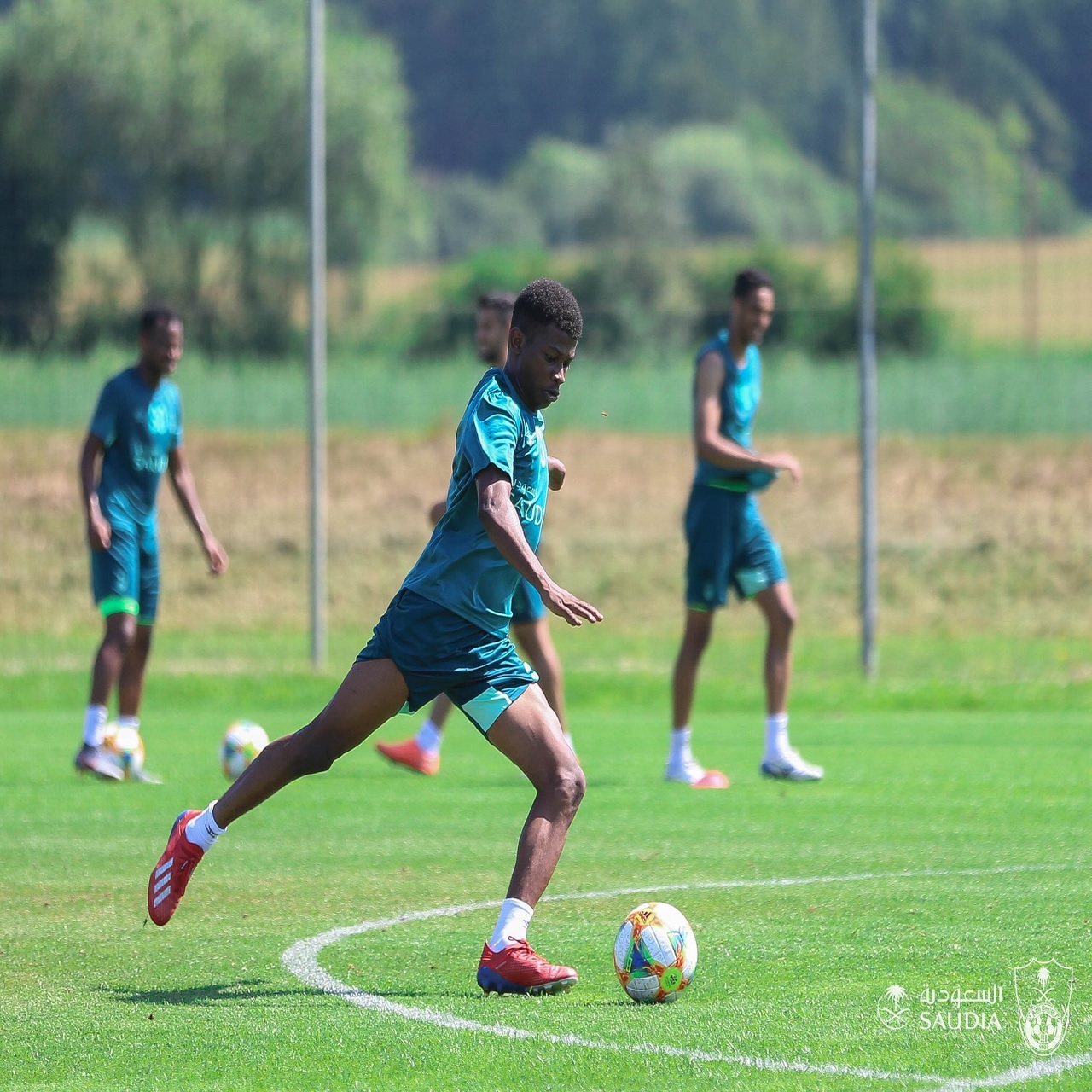 وديًّا.. الأهلي يفوز على برافو بثلاثية