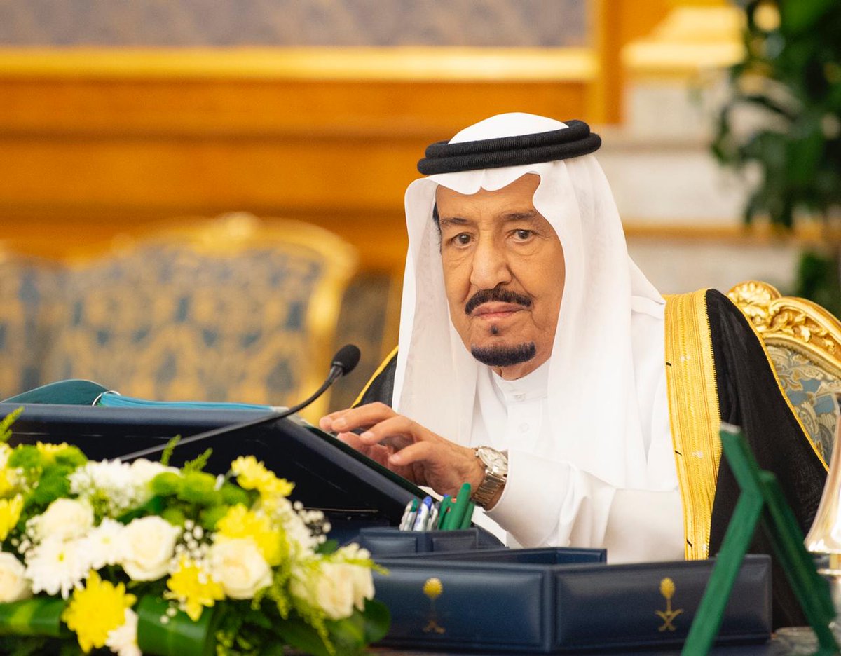 إنفاذًا لتوجيهات الملك سلمان.. تمديد هوية مقيم للوافدين داخل السعودية وخارجها بدون مقابل