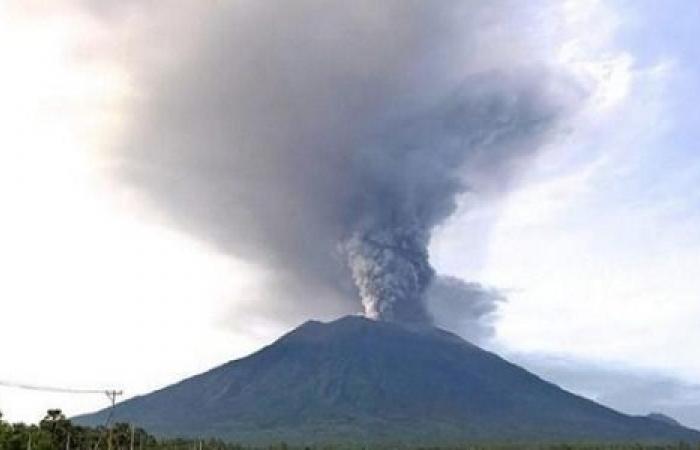 السفارة لدى إندونيسيا للمواطنين: ابتعدوا عن بركان تانكوبان
