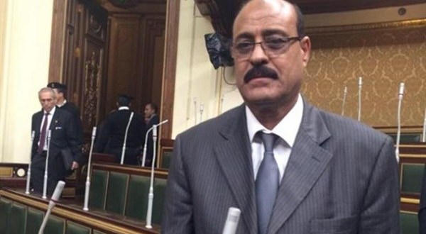 مصر ترفع الحصانة عن نائب المقابر المرتشي