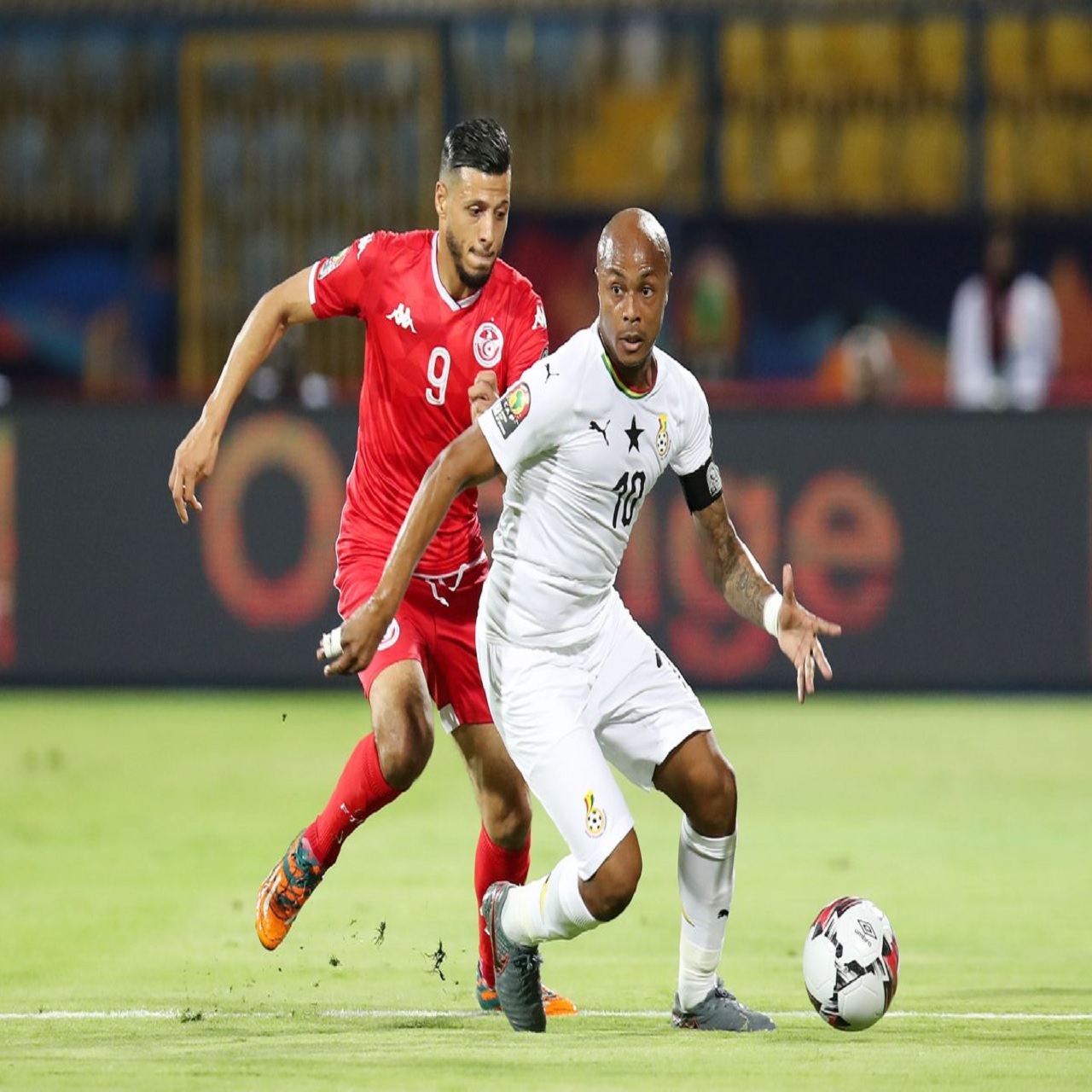 الحكم يُثير الجدل في مباراة غانا ضد تونس