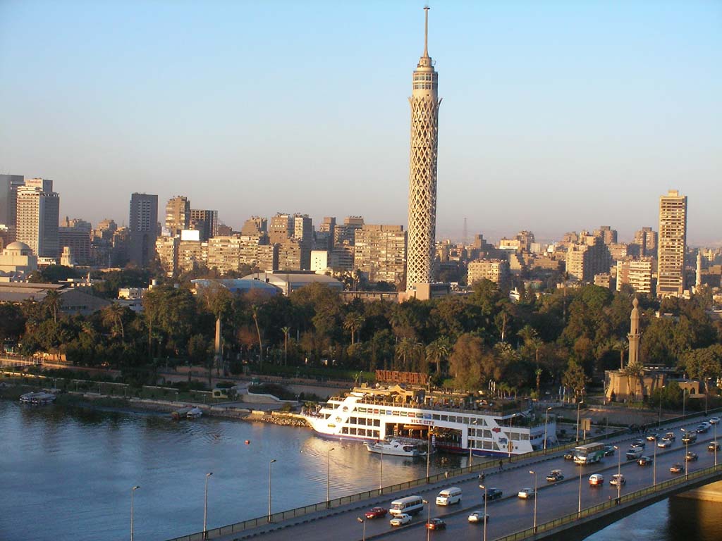 مصر تبدأ تطهير الجهاز الإداري من عناصر الإخوان