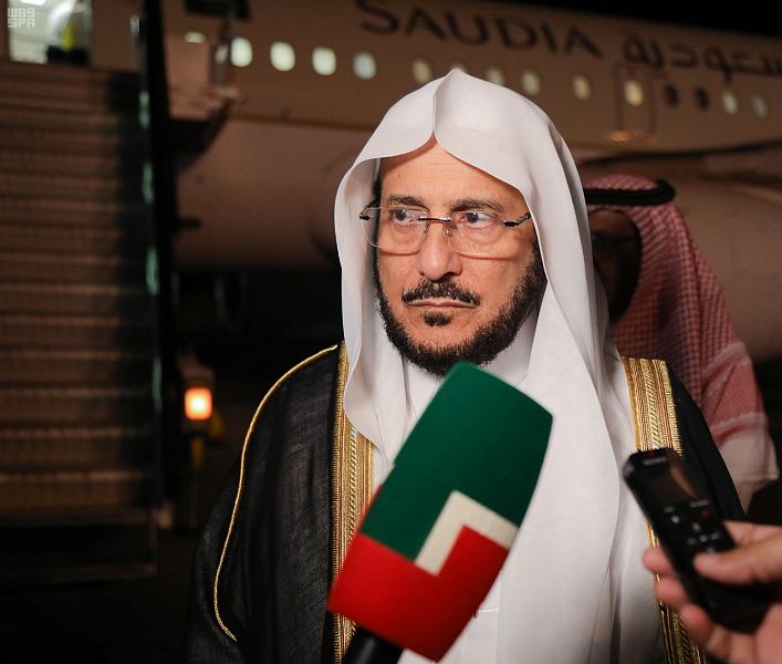 آل الشيخ: مسجد فخر المسلمين منارة هدى لنشر الوسطية بأوروبا