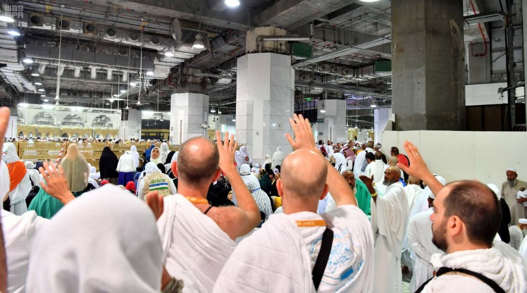 شاهد بالصور.. أجواء روحانية في رحاب المسجد الحرام