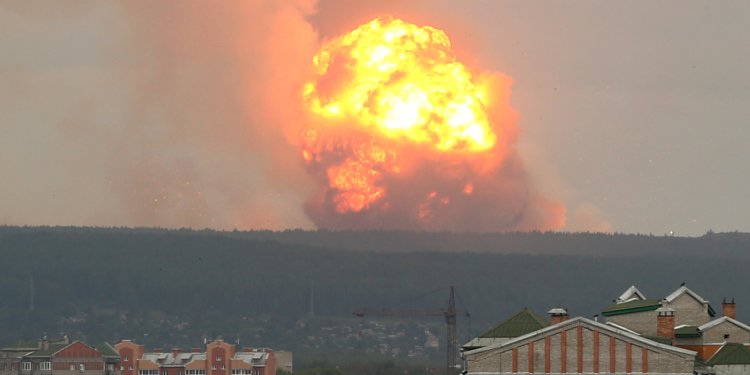 صور.. لقطات من انفجارات روسيا وإجلاء 11 ألف من السكان