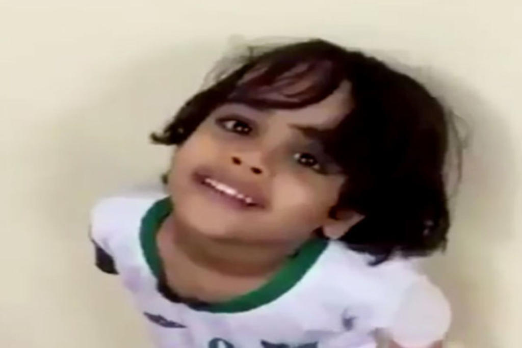 فيديو.. حقيقة تعنيف طفل بسبب ارتدائه قميص الأهلي