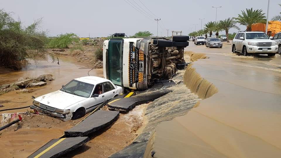 البنية التحتية لمشاريع جازان لم تتحمل مياه الأمطار ساعة!