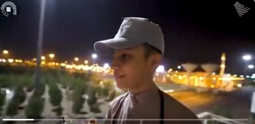 فيديو مؤثر.. دموع المطوف الصغير بعد اتصال من أمه يوم عرفة