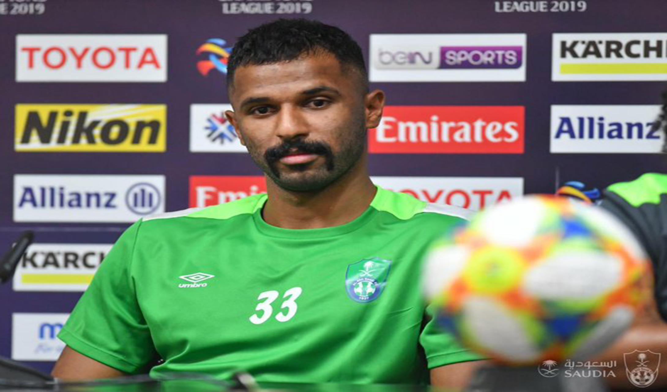 محمد العويس: هذا ما نعد به جماهير الأهلي في لقاء الهلال