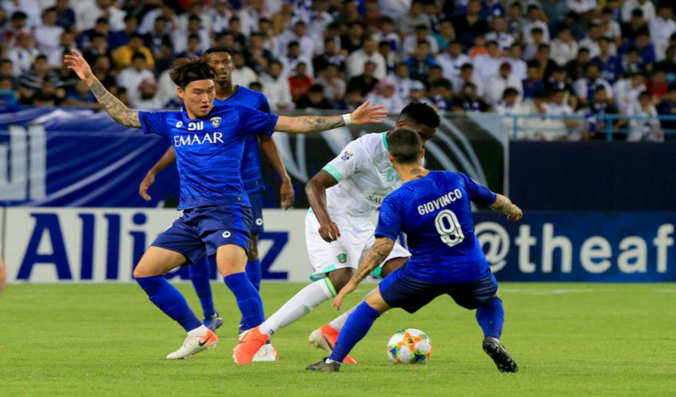 على غرار الهلال .. الأهلي يتخذ هذا القرار مع نجومه