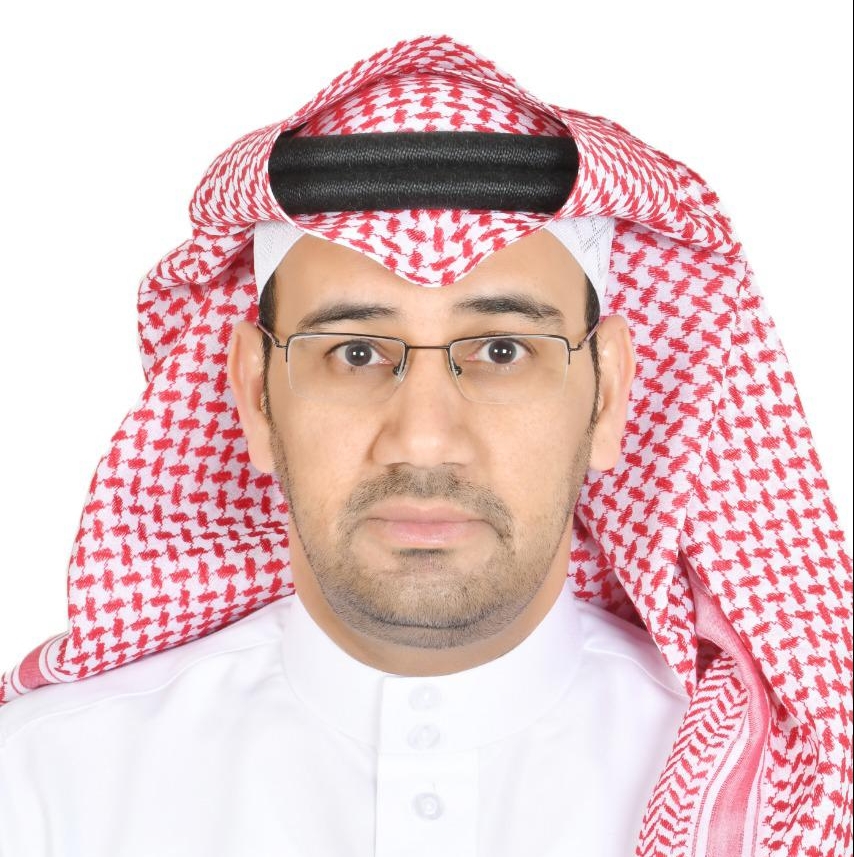 مدير إدارة المذيعين في إذاعة الرياض يحصد الدكتوراه