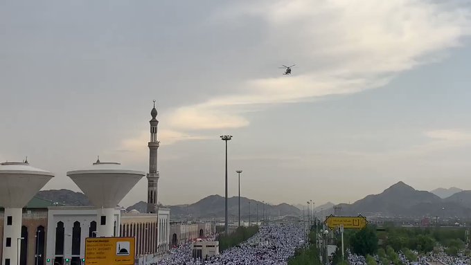 فيديو.. ضيوف الرحمن يتأهبون للنفرة من مشعر عرفات إلى مزدلفة