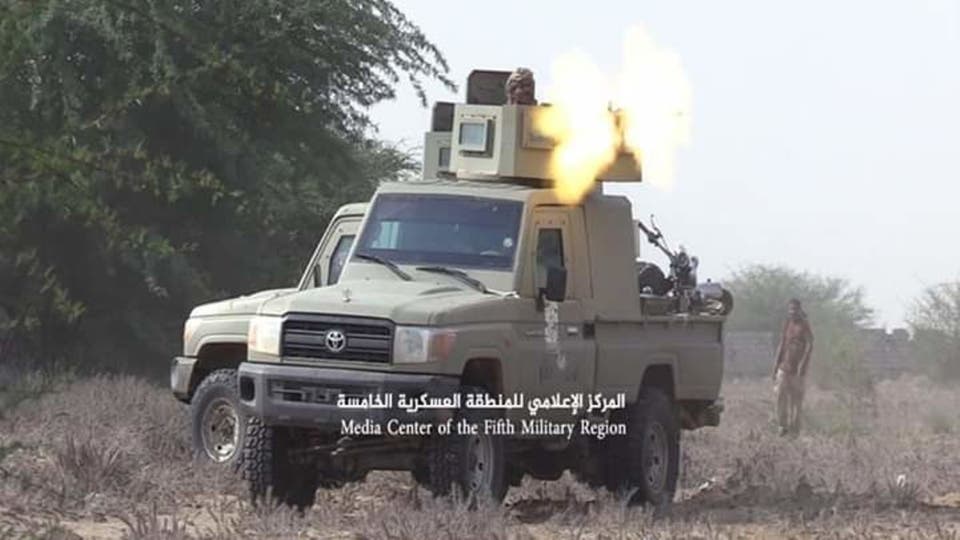 الجيش اليمني يحرر 15 كم في حرض ويأسر 9 حوثيين