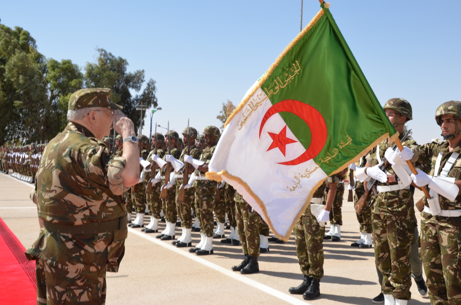 تغييرات في مناصب هامة بالجيش في الجزائر
