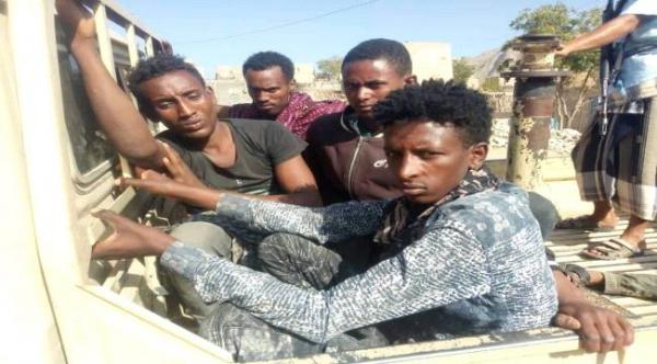الجيش السعودي ينقذ 55 إفريقياً يتاجر بهم الحوثيون