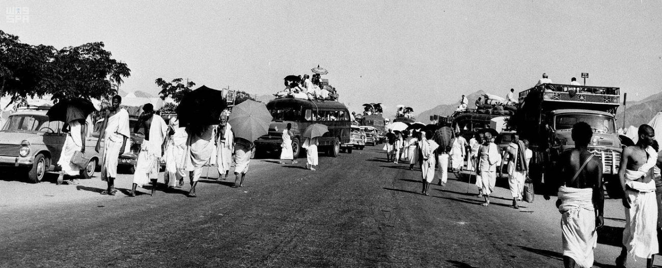 صور.. هكذا كان الحج قبل 70 عامًا