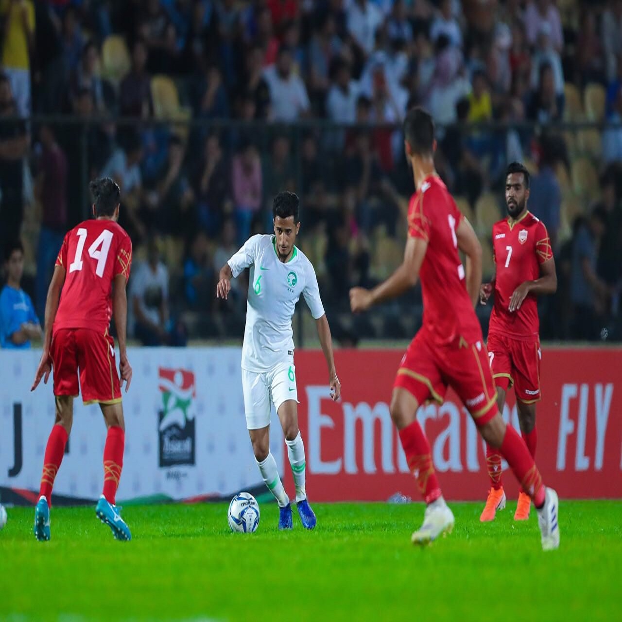 التعادل السلبي يُخيم على مباراة السعودية ضد البحرين