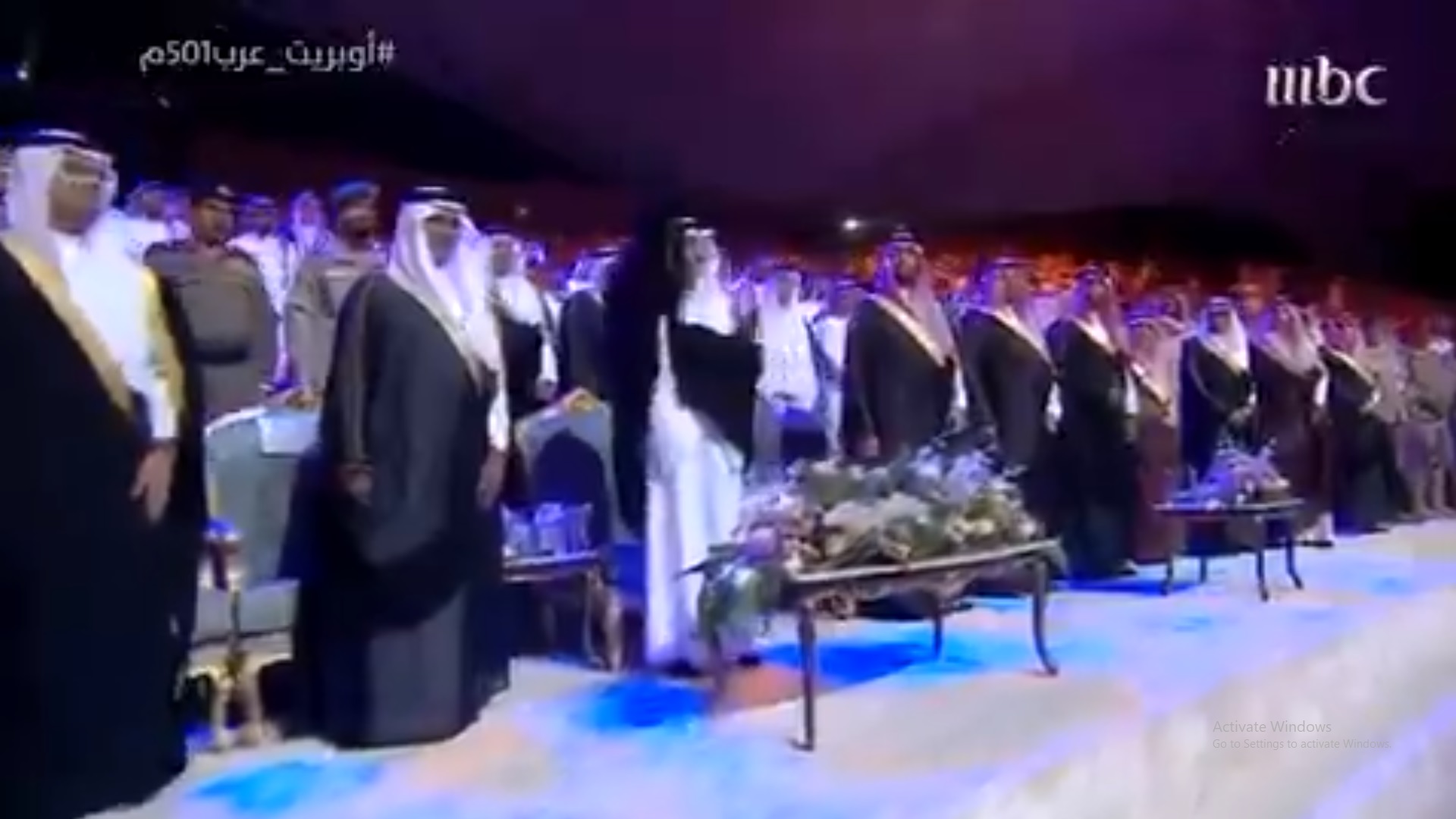 فيديو.. الفيصل يتفاعل مع العرضة في ختام أوبريت عرب 501م