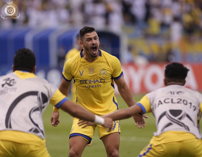 جوليانو مع النصر