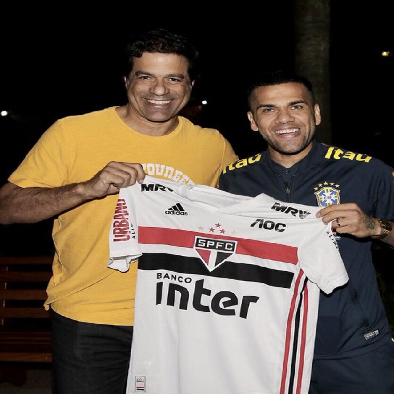 ساو باولو يتعاقد مع ألفيس رسميًا