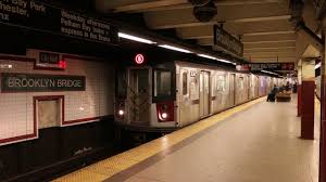 إخلاء محطة مترو نيويورك بعد الاشتباه بطردين