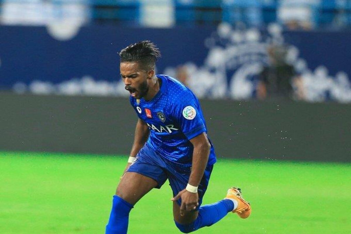 هل يرحل نواف العابد عن #الهلال ؟!