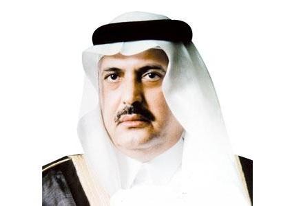 عبدالإله بن عبدالعزيز: المملكة بقيادتها الرشيدة تسير في طريق الخير والنماء