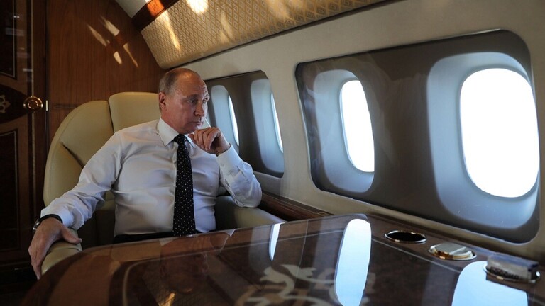 سر تحمل بوتين لمتاعب السفر بالطائرة
